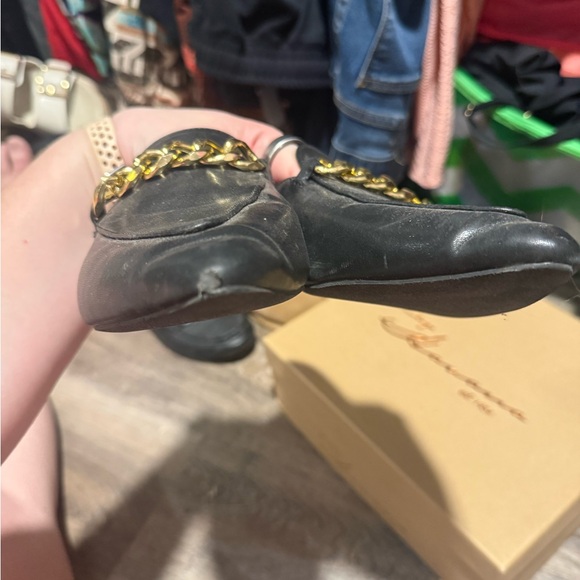 Source Unknown Black Mules with Gold Chain - Picture 4 of 4